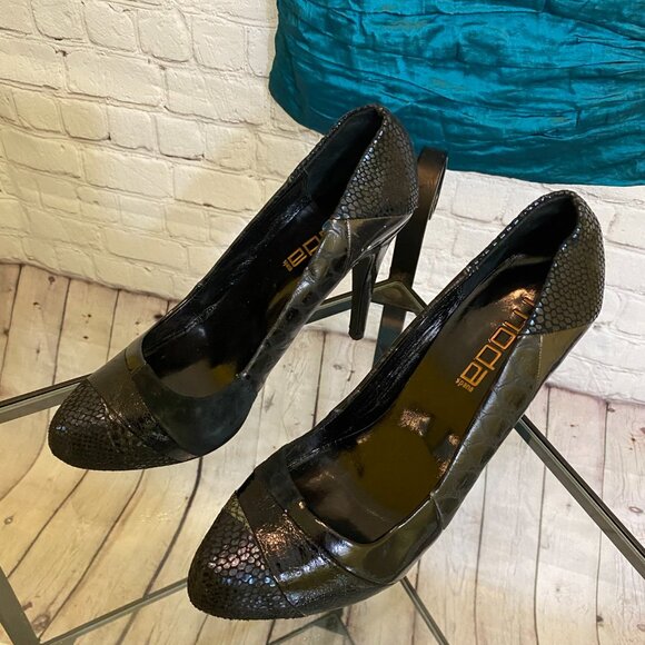 BCBG XS Party Dress Combo with High Heel Pump and Clutch - Picture 2 of 13